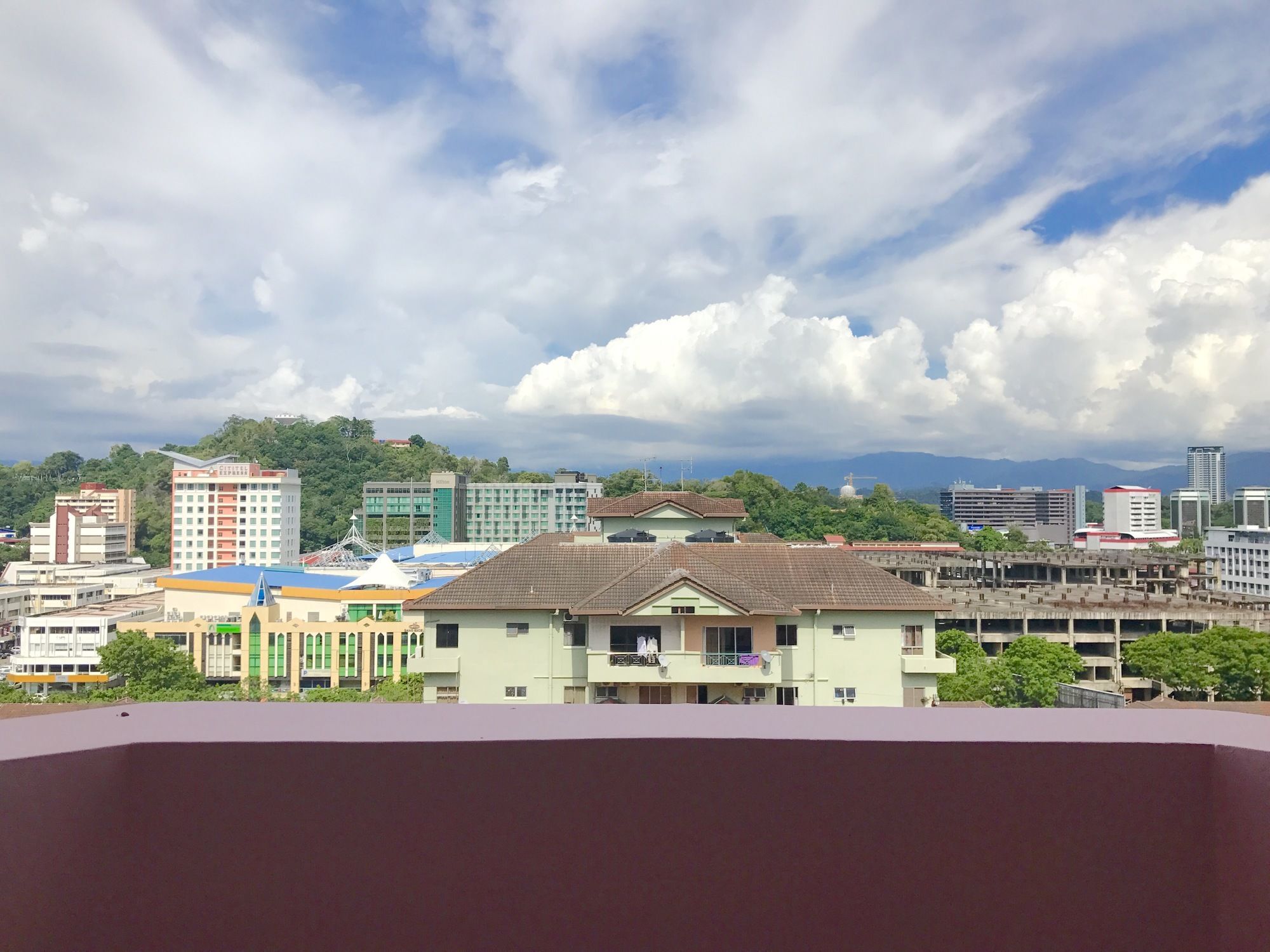 Sunset & Seaview Vacation Condos At Marina Court Resort Condo Kota Kinabalu Luaran gambar