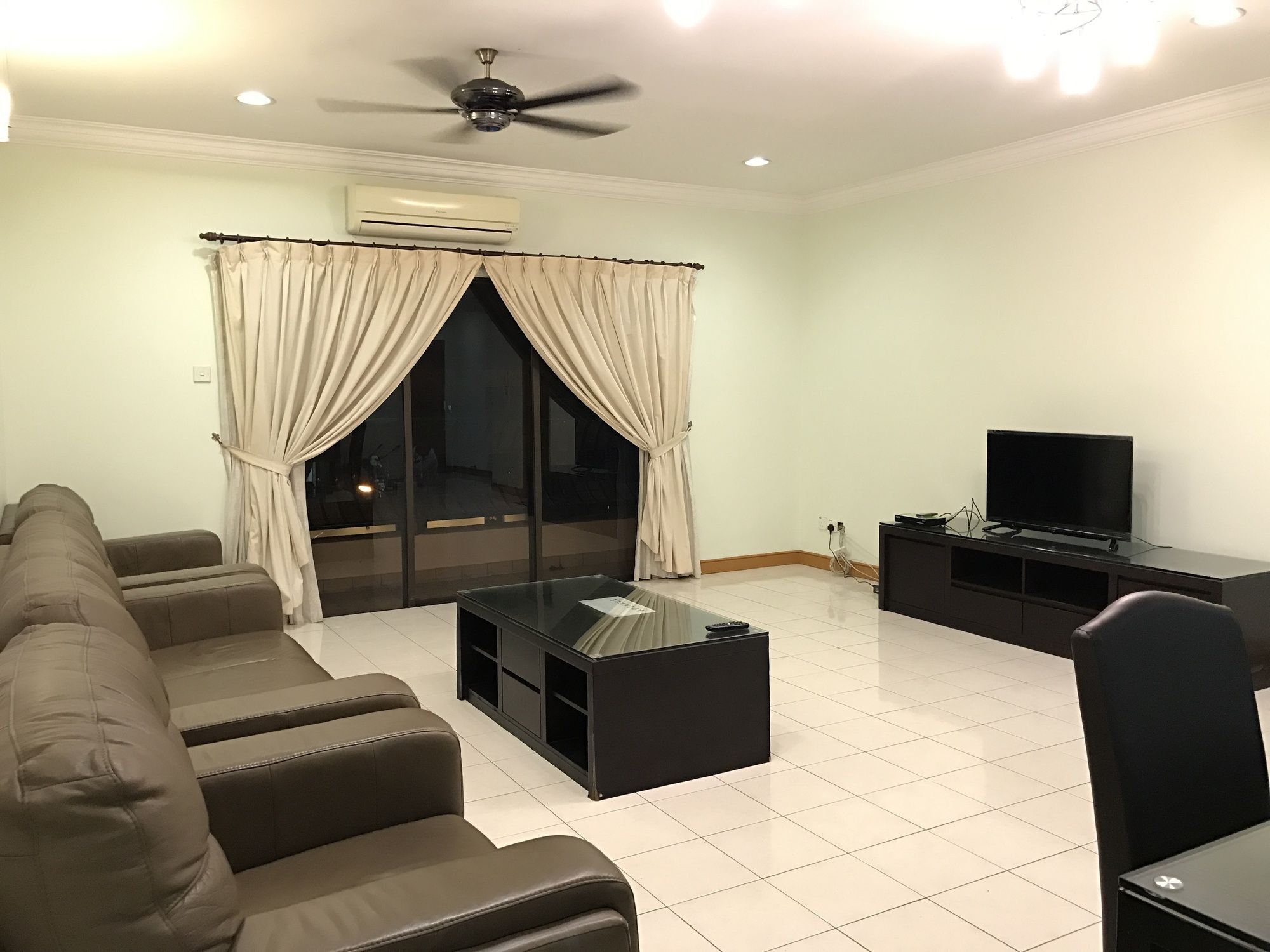 Sunset & Seaview Vacation Condos At Marina Court Resort Condo Kota Kinabalu Luaran gambar